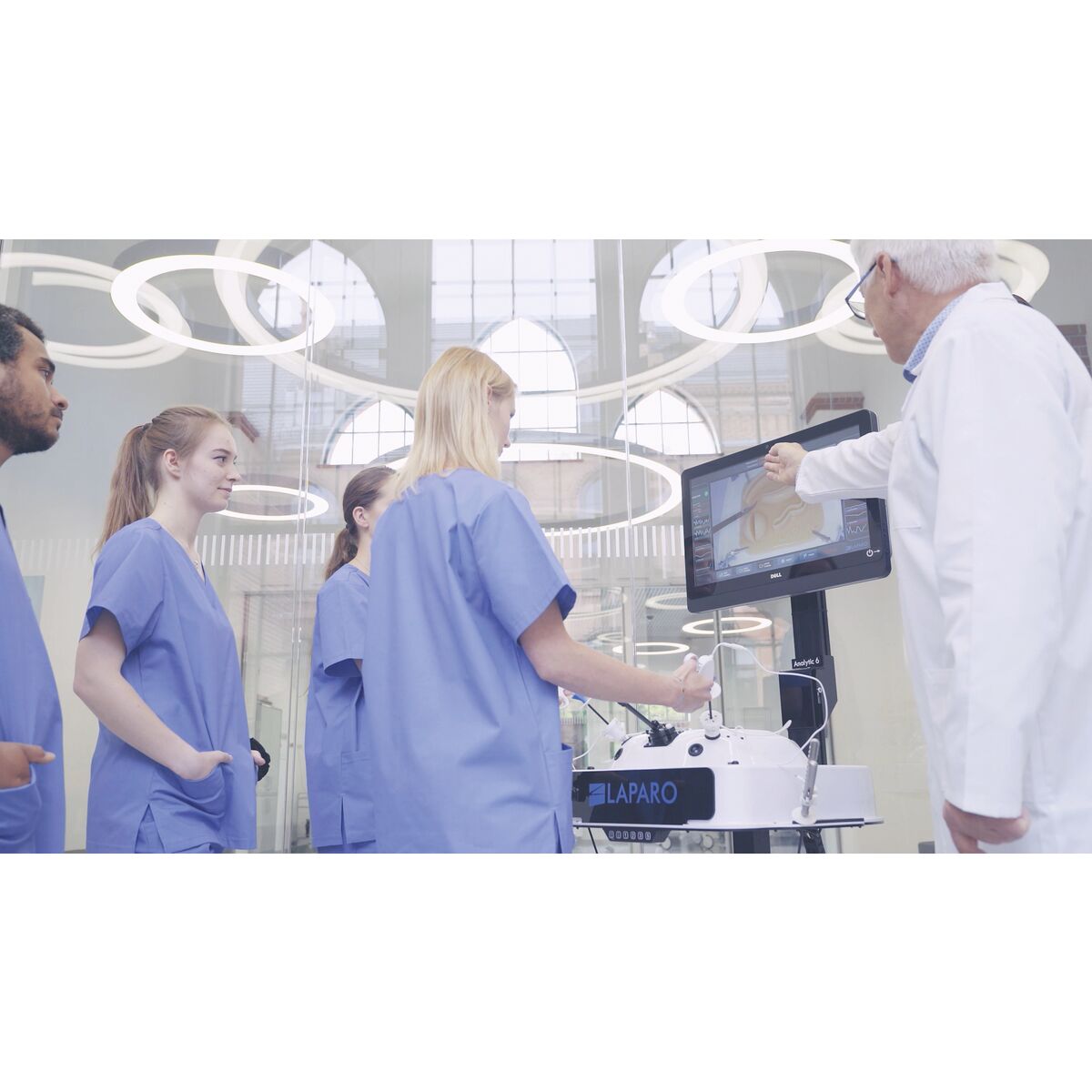 Laparo Analytic – Laparoscopic Surgical Skill Trainer with Full Training Analysis