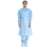 HALYARD* Tri-Layer AAMI2 Isolation Gown